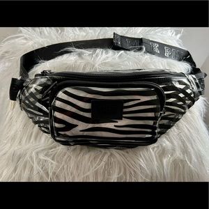 Pink by Victoria’s Secret Fanny-Pack